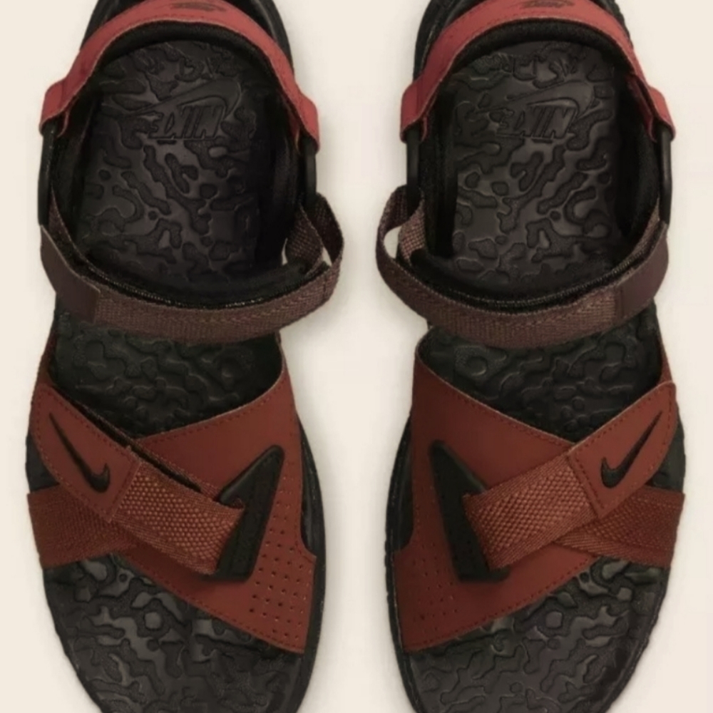NWOT Nike Air Deschutz Men’s Sandals Shoes Redstone/Black DC9092- 600 Size 10
